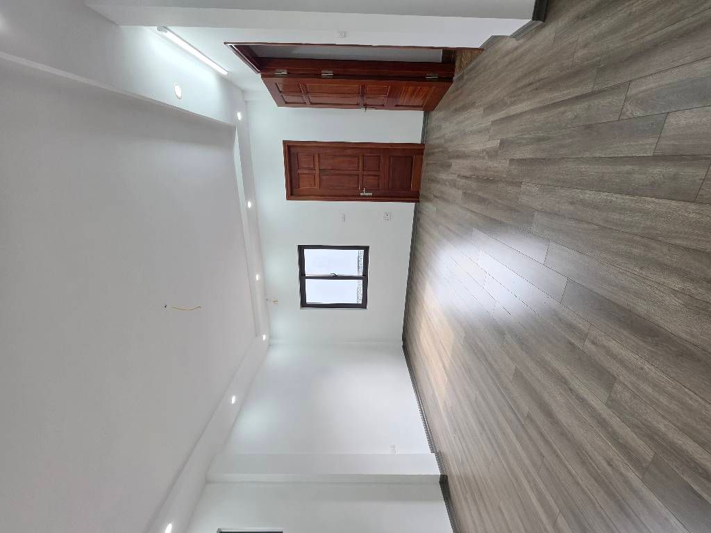 Bán nhà Ngõ Quỳnh - diện tích 39,3m2 5 tầng - Lô góc 2 mặt thoáng - giá 7,8 tỷ