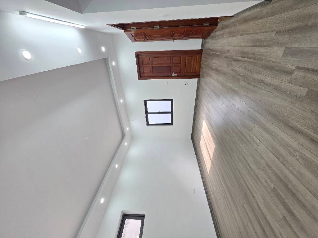 Bán nhà Ngõ Quỳnh - diện tích 39,3m2 5 tầng - Lô góc 2 mặt thoáng - giá 7,8 tỷ