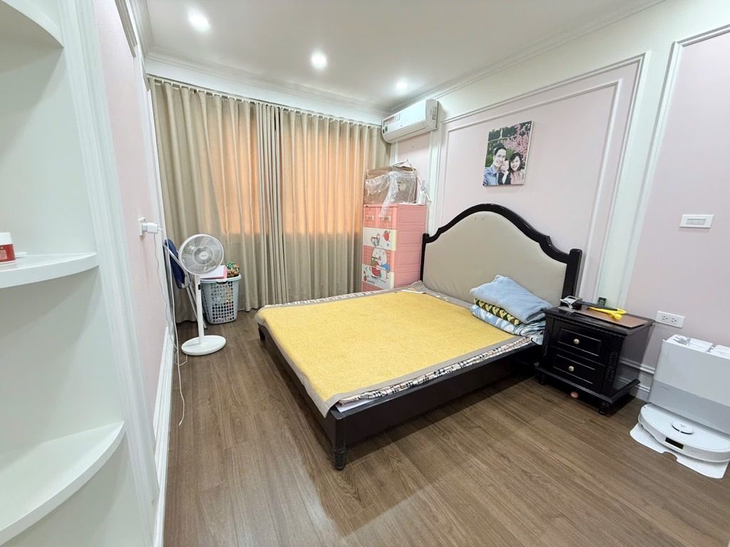 Bán nhà Kim Văn Kim Lũ - diện tích 99m2 1 tầng - Căn hộ rộng to 3 ngủ - giá 9,3 tỷ