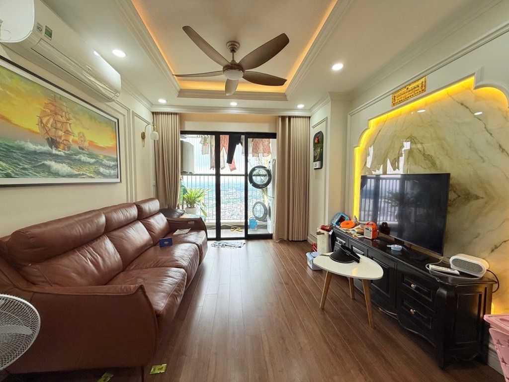 Bán nhà Kim Văn Kim Lũ - diện tích 99m2 1 tầng - Căn hộ rộng to 3 ngủ - giá 9,3 tỷ