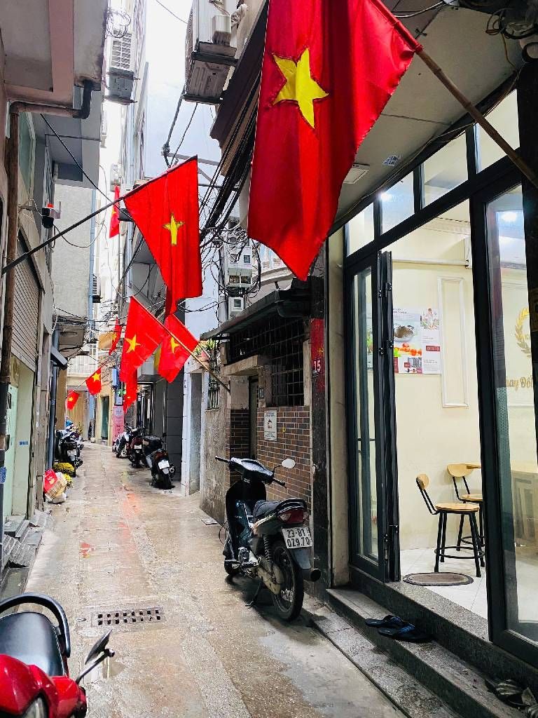 Bán nhà Vũ Trọng Phụng - diện tích 20m2 5 tầng - Ô tô - giá 8,3 tỷ