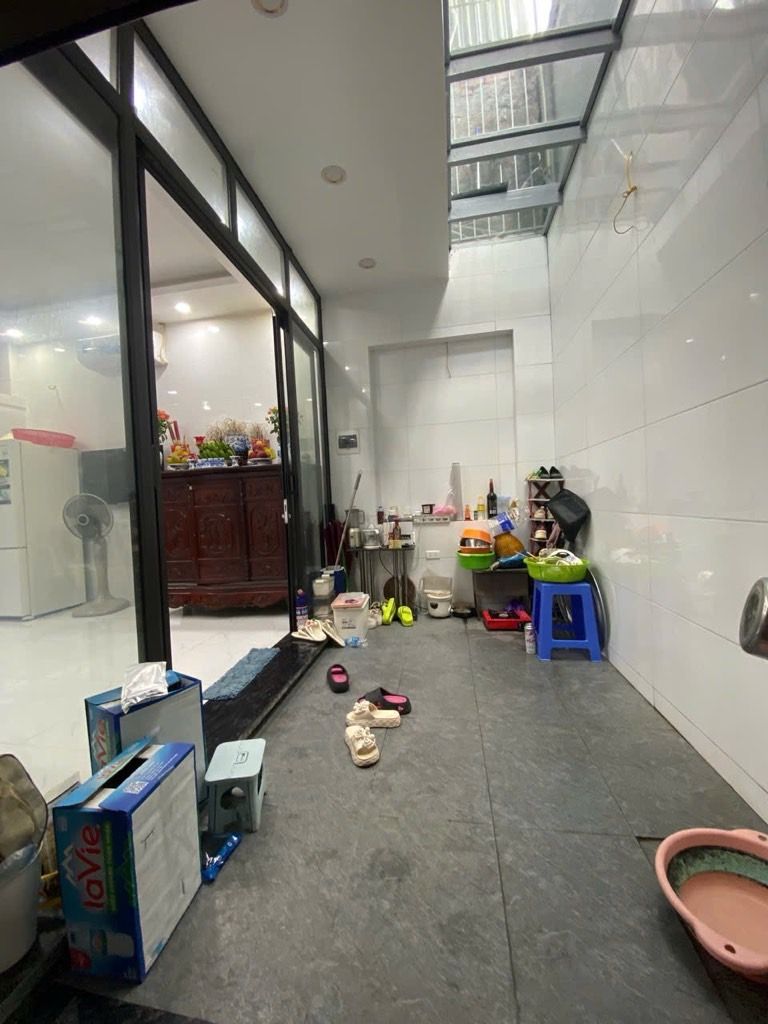 Bán nhà Vĩnh Hưng - diện tích 30m2 3 tầng - Cạnh ô tô tránh - giá 3,55 tỷ