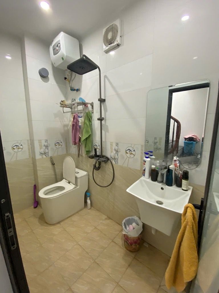 Bán nhà Vĩnh Hưng - diện tích 30m2 3 tầng - Cạnh ô tô tránh - giá 3,55 tỷ