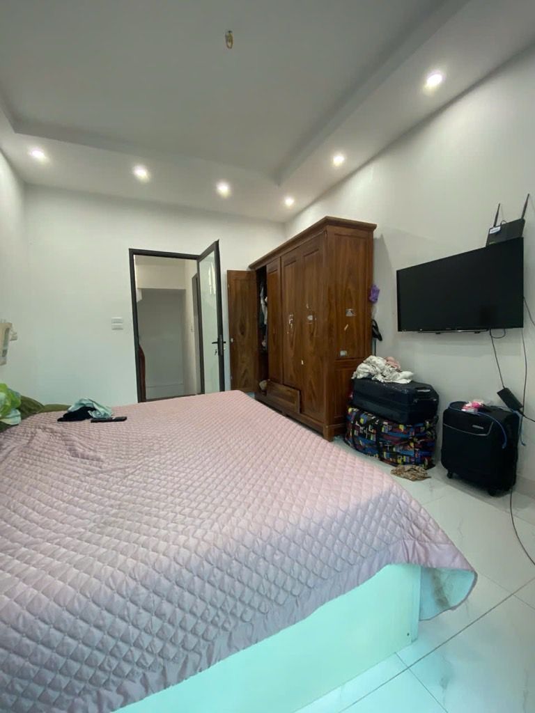 Bán nhà Vĩnh Hưng - diện tích 30m2 3 tầng - Cạnh ô tô tránh - giá 3,55 tỷ