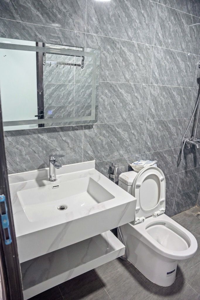 Bán nhà Bạch Đằng - diện tích 37m2 5 tầng - Nhà mới ở luôn - giá 6,5 tỷ