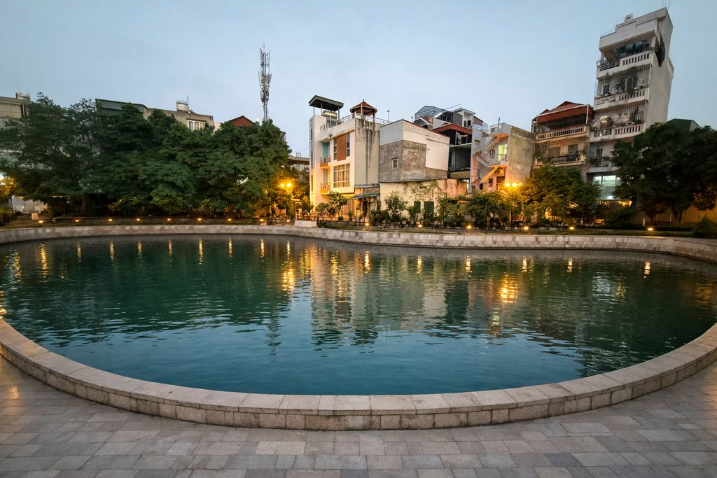 Bán nhà Nguyễn Chính - diện tích 37m2 5 tầng - ô tô đỗ cửa - giá 10,5 tỷ