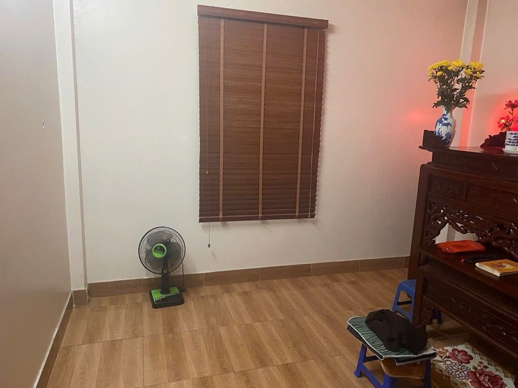 Bán nhà Nguyễn Chính - diện tích 37m2 5 tầng - ô tô đỗ cửa - giá 10,5 tỷ