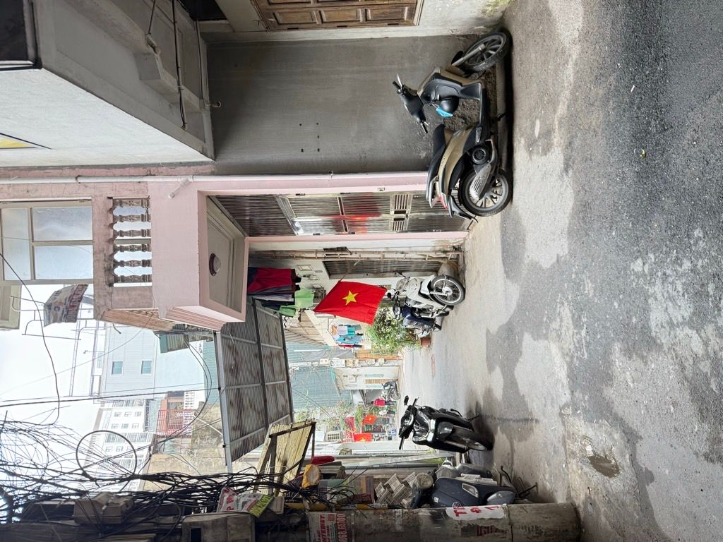 Bán nhà Trương Định - diện tích 62m2 5 tầng - Nhà mặt phố, ô tô tránh - giá 16,8 tỷ