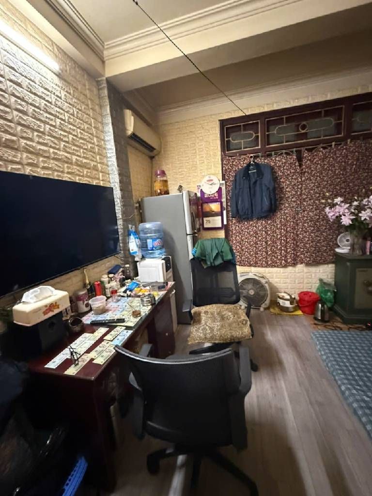 Bán nhà Giải Phóng - diện tích 37m2 5 tầng - Ô TÔ VÀO NHÀ - giá 13,5 tỷ