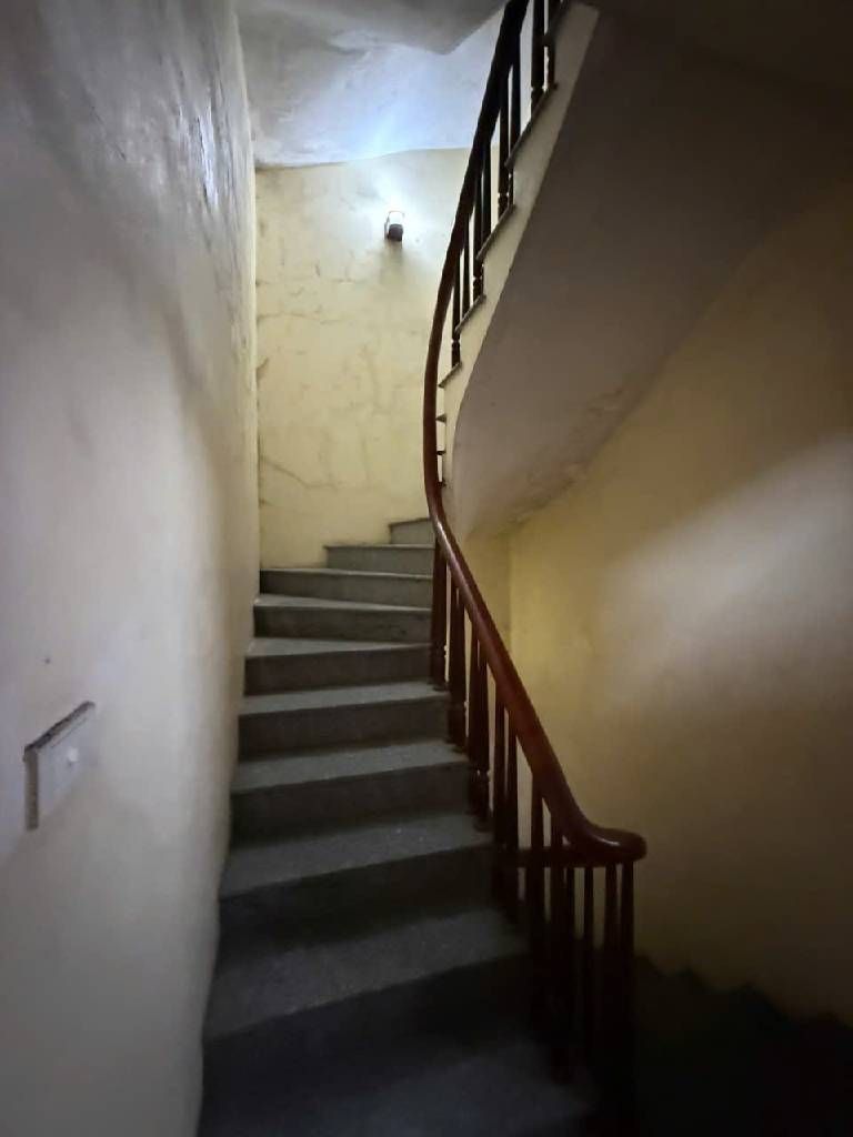 Bán nhà Giải Phóng - diện tích 37m2 5 tầng - Ô TÔ VÀO NHÀ - giá 13,5 tỷ