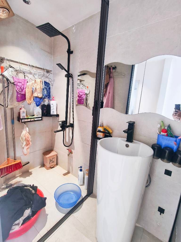 Bán nhà Nguyễn Trãi - diện tích 28.7m2 1 tầng - Ô TÔ ĐỖ CẦU THANG - giá 4,2 tỷ