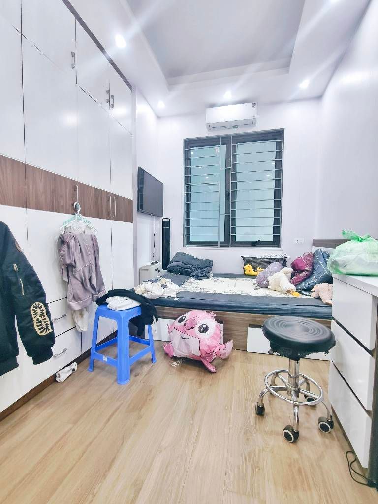 Bán nhà Văn Chương - diện tích 22.3m2 5 tầng - 3 ngủ, 3WC - giá 6,6 tỷ