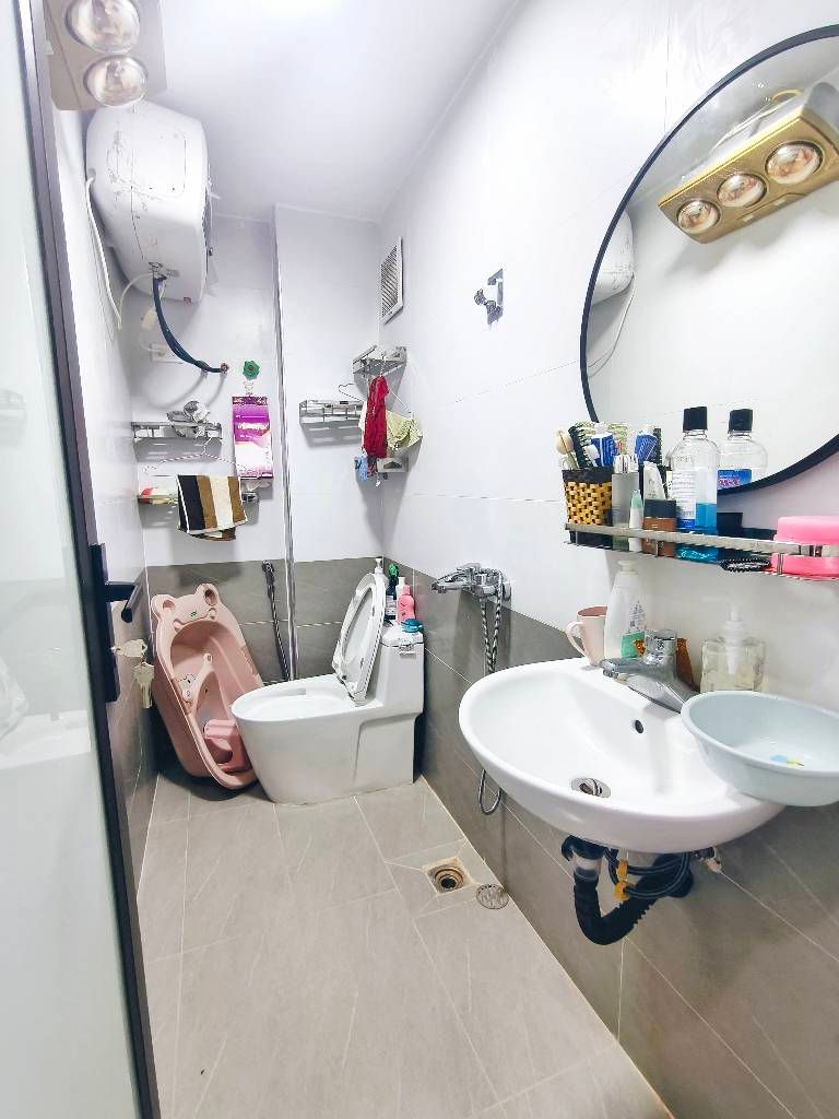 Bán nhà Văn Chương - diện tích 22.3m2 5 tầng - 3 ngủ, 3WC - giá 6,6 tỷ