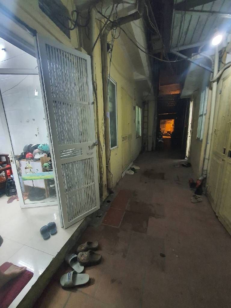 Bán nhà Bùi Xương Trạch - diện tích 29,9m2 3 tầng - Nhà chưa sổ - giá 3,15 tỷ