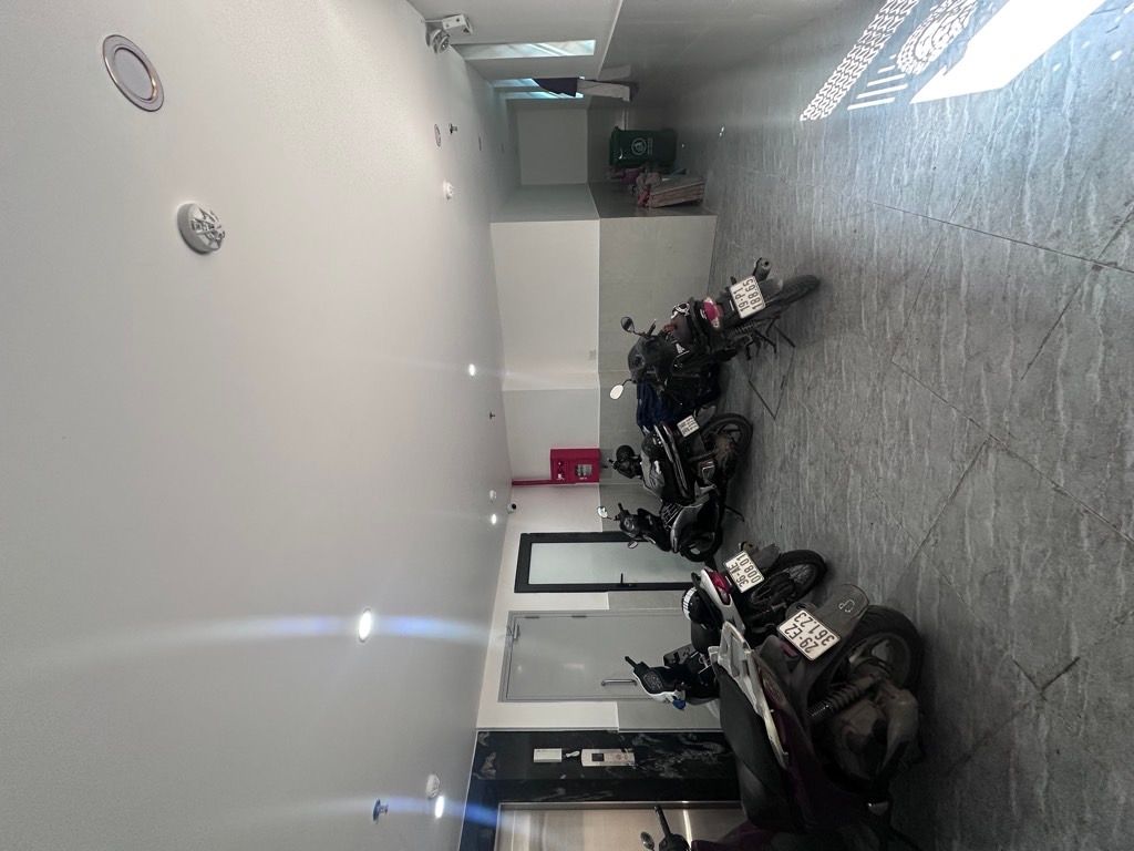 Bán nhà Mai Động - diện tích 80m2 6 tầng - Mặt tiền khủng, gần phố - giá 13,9 tỷ