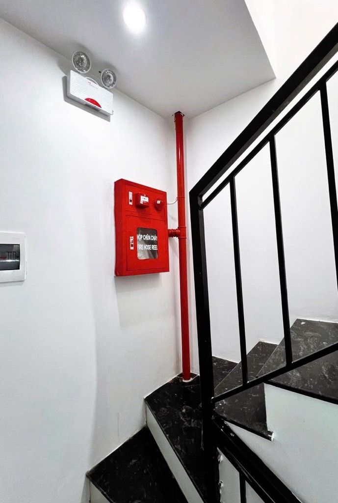 Bán nhà Mai Động - diện tích 80m2 6 tầng - Mặt tiền khủng, gần phố - giá 13,9 tỷ