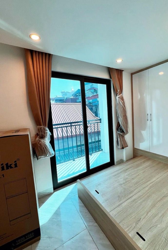 Bán nhà Mai Động - diện tích 80m2 6 tầng - Mặt tiền khủng, gần phố - giá 13,9 tỷ