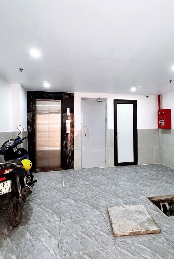 Bán nhà Mai Động - diện tích 80m2 6 tầng - Mặt tiền khủng, gần phố - giá 13,9 tỷ