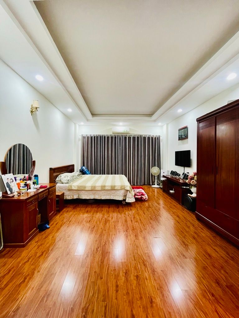 Bán nhà Ngõ Quỳnh - diện tích 38.8m2 5 tầng - Sổ đỏ chính chủ - giá 11 tỷ