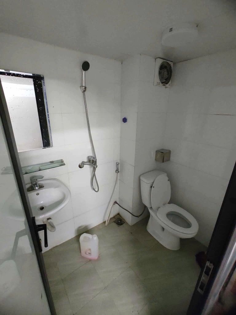 Bán nhà Giáp Bát - diện tích 45m2 5 tầng - 2 mặt thoáng - giá 11,8 tỷ