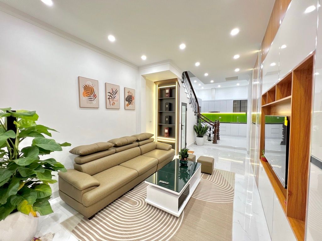 Bán nhà Tân Triều - diện tích 35m2 5 tầng - Ô tô qua nhà - giá 8,6 tỷ