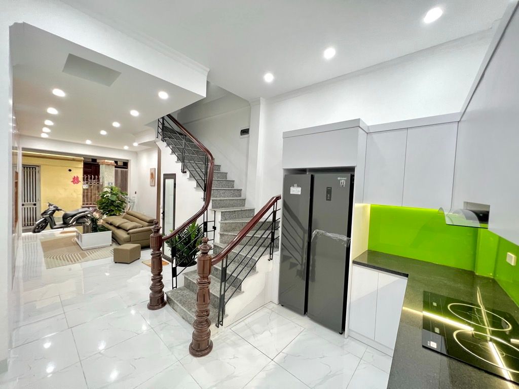 Bán nhà Tân Triều - diện tích 35m2 5 tầng - Ô tô qua nhà - giá 8,6 tỷ