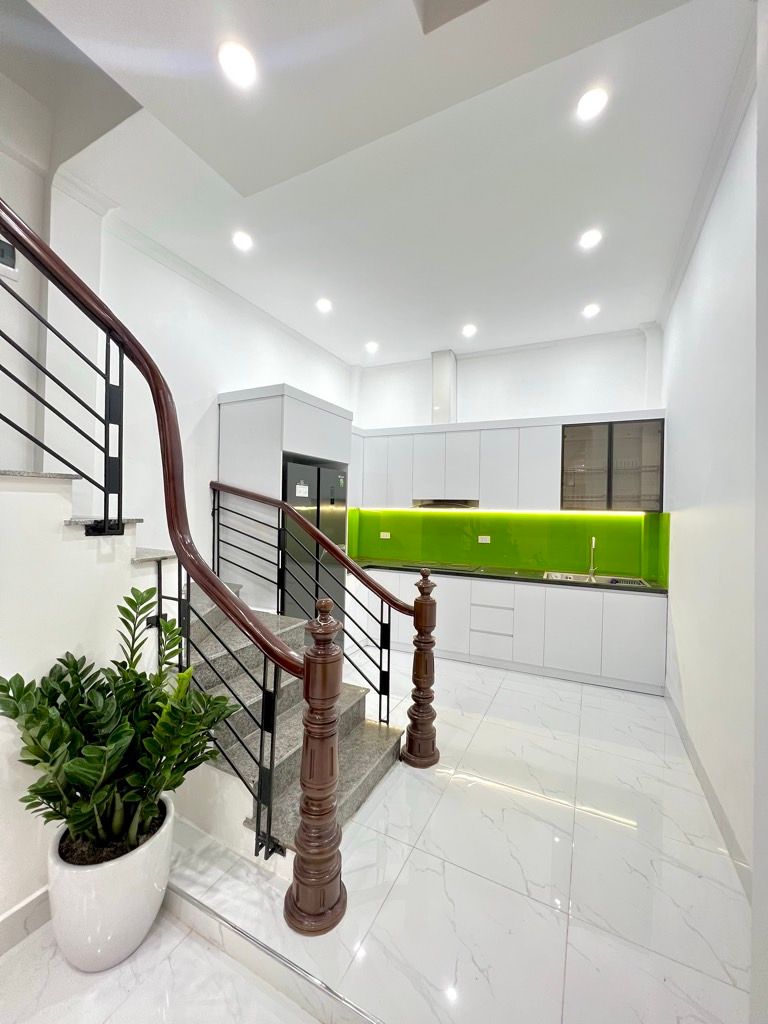 Bán nhà Tân Triều - diện tích 35m2 5 tầng - Ô tô qua nhà - giá 8,6 tỷ