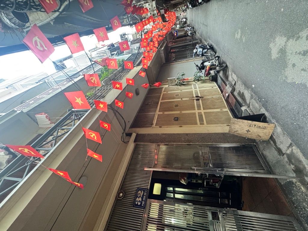 Bán nhà Vân Hồ 3 - diện tích 47.8m2 4 tầng - ô tô thông - giá 22,6 tỷ