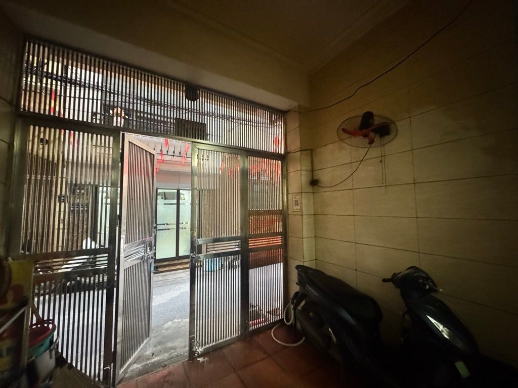 Bán nhà Vân Hồ 3 - diện tích 47.8m2 4 tầng - ô tô thông - giá 22,6 tỷ