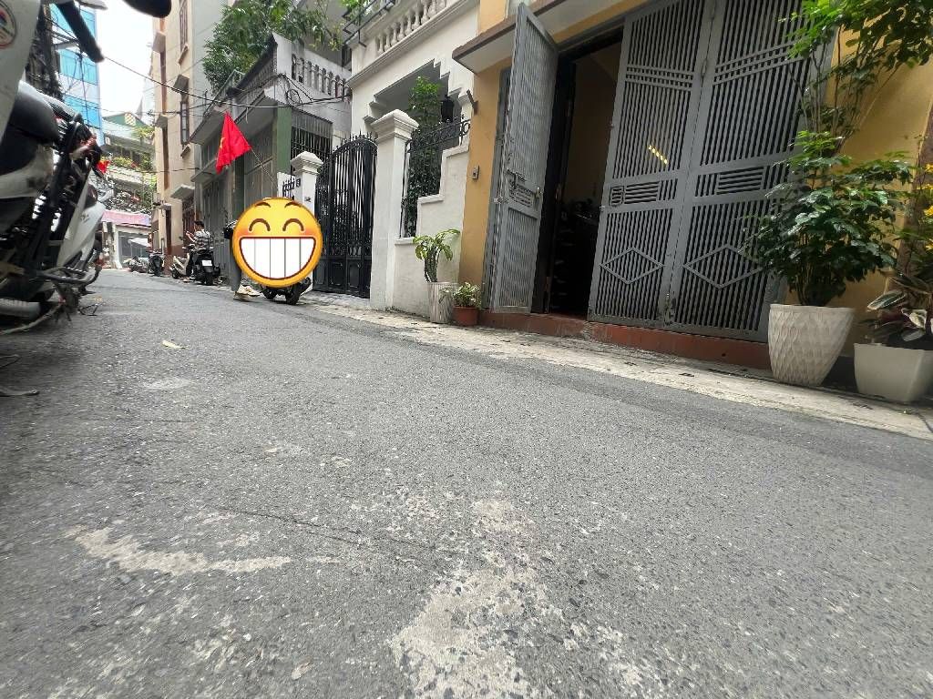 Bán nhà Vương Thừa Vũ - diện tích 46,6m2 4 tầng - Ô tô thông bàn cờ - giá 16 tỷ