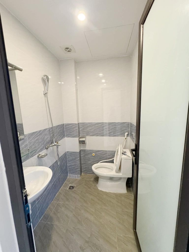 Bán nhà Nam Dư - diện tích 36m2 5 tầng - Lô góc thoáng sáng - giá 7,75 tỷ