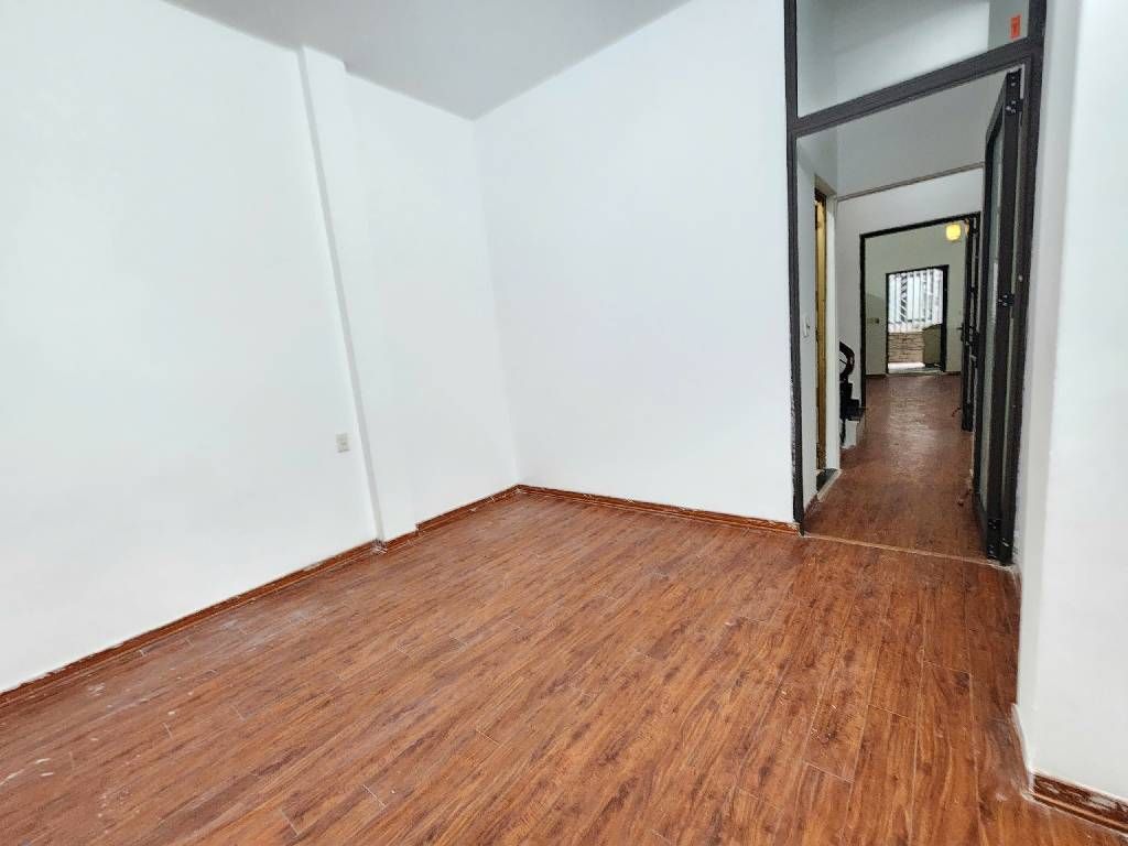 Bán nhà Tân Mai - diện tích 37,2m2 4 tầng - 2 mặt thoáng - giá 14,85 tỷ