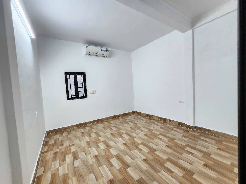 Bán nhà Tân Mai - diện tích 37,2m2 4 tầng - 2 mặt thoáng - giá 14,85 tỷ