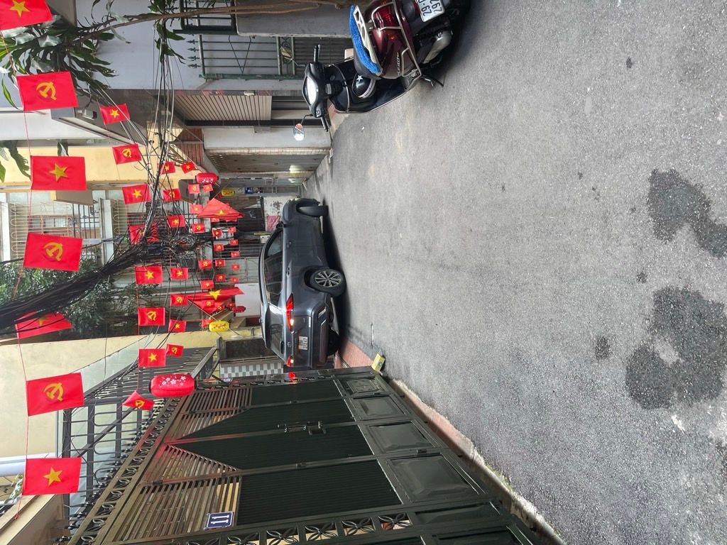 Bán nhà Nguyễn Ngọc Nại - diện tích 87m2 4 tầng - Nhà góc lô có sân rộng - giá 24 tỷ