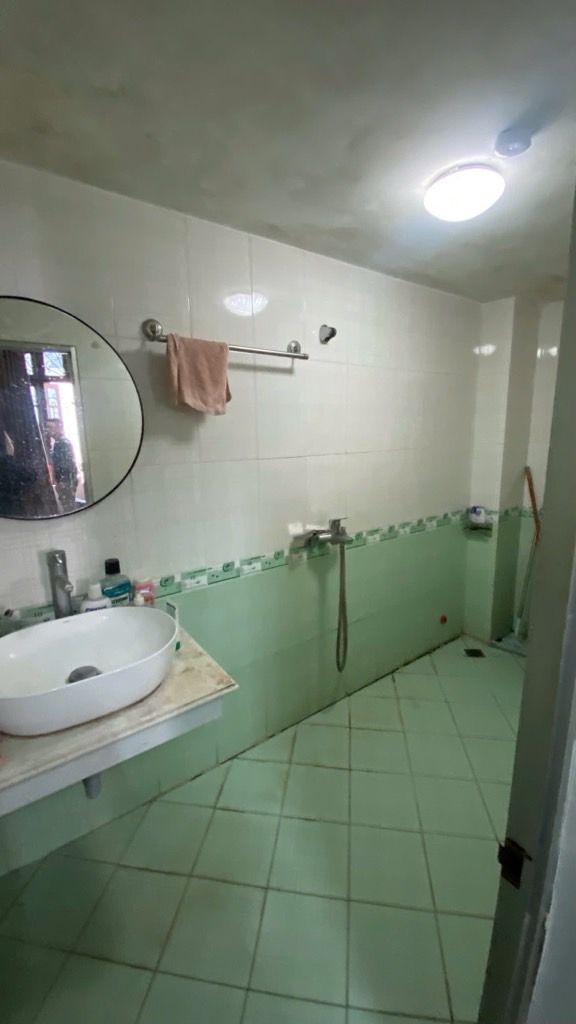 Bán nhà Nguyễn Ngọc Nại - diện tích 87m2 4 tầng - Nhà góc lô có sân rộng - giá 24 tỷ