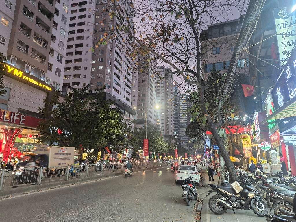 Bán nhà Vũ Trọng Phụng - diện tích 35m2 4 tầng - Mặt phố VIP - giá 21,5 tỷ