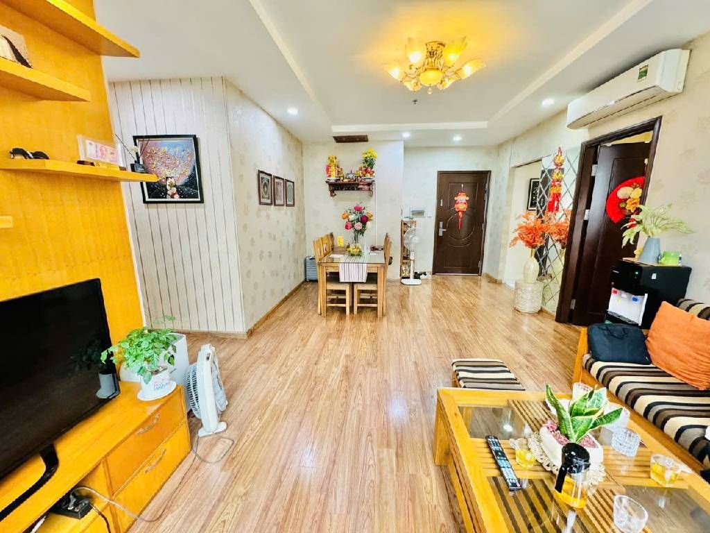 Bán nhà Minh Khai - diện tích 87.7m2 1 tầng - Căn hộ chung cư gốc - giá 12,5 tỷ