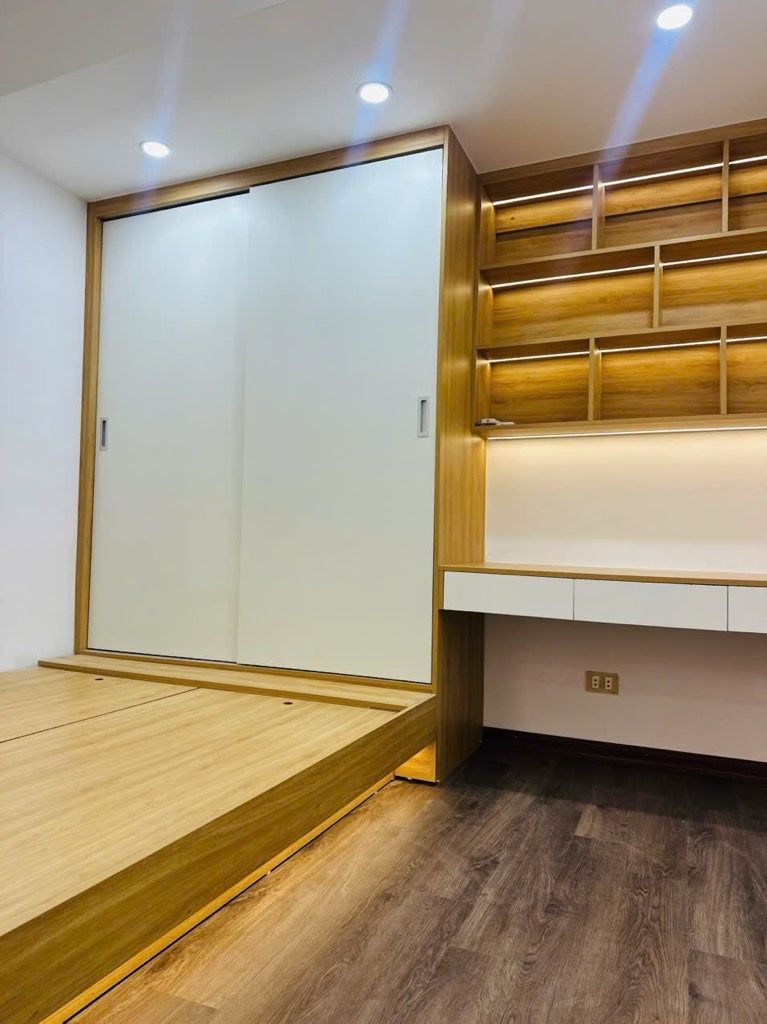 Bán nhà Ngõ Văn Hương - diện tích 22.7m2 1 tầng - Căn hộ mới keng, full nội thất - giá 3.8 tỷ