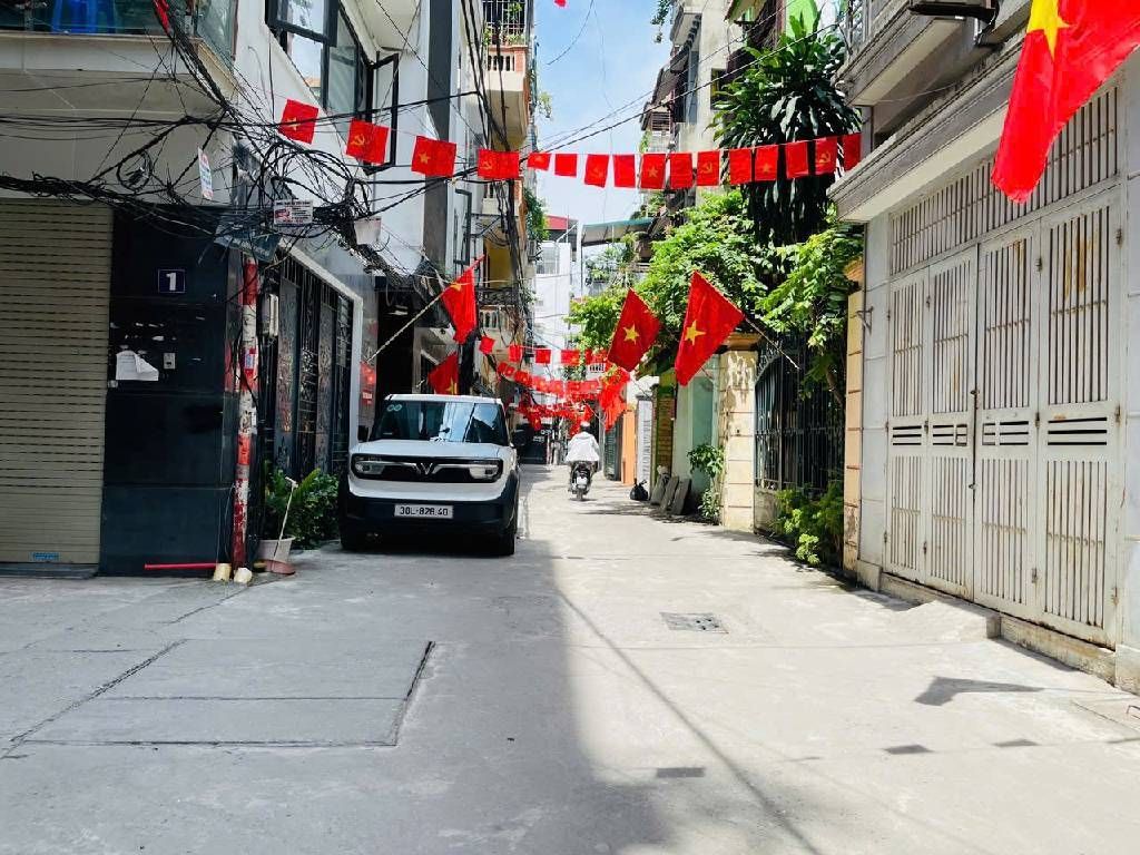 Bán nhà Định Công - diện tích 71.8m2 5 tầng - Ô tô tránh - giá 19,3 tỷ