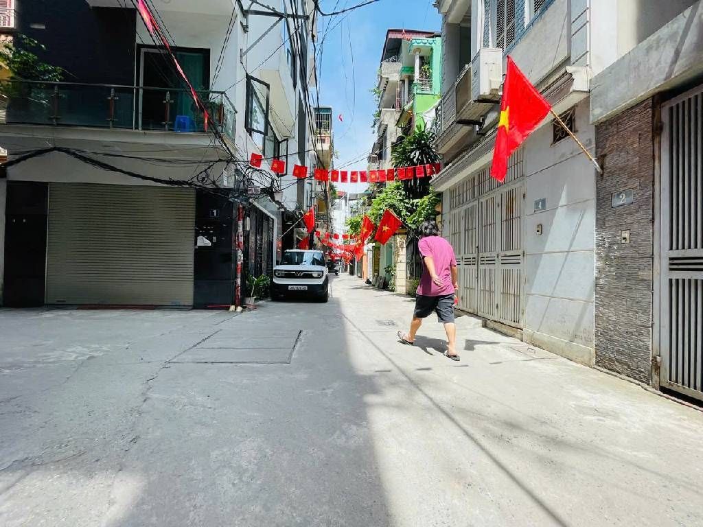 Bán nhà Định Công - diện tích 71.8m2 5 tầng - Ô tô tránh - giá 19,3 tỷ