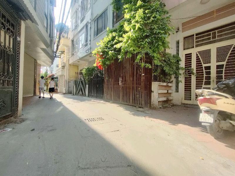 Bán nhà Khương Hạ - diện tích 65m2 5 tầng - Ô tô vào nhà - giá 15 tỷ