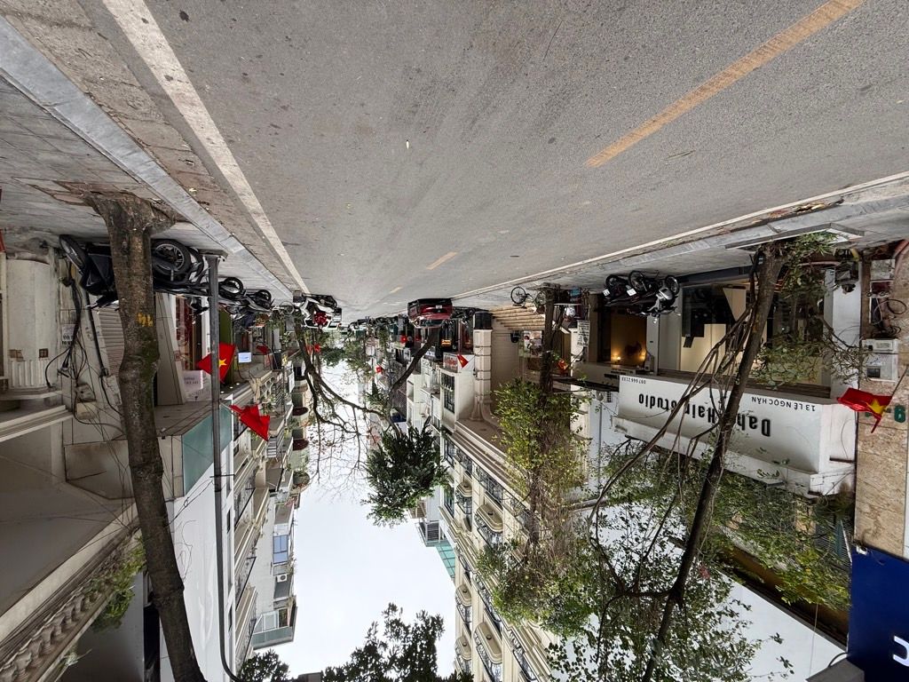 Bán nhà Lê Ngọc Hân - diện tích 50m2 2 tầng - Nhà cũ xác định bán đất - giá 17,5 tỷ