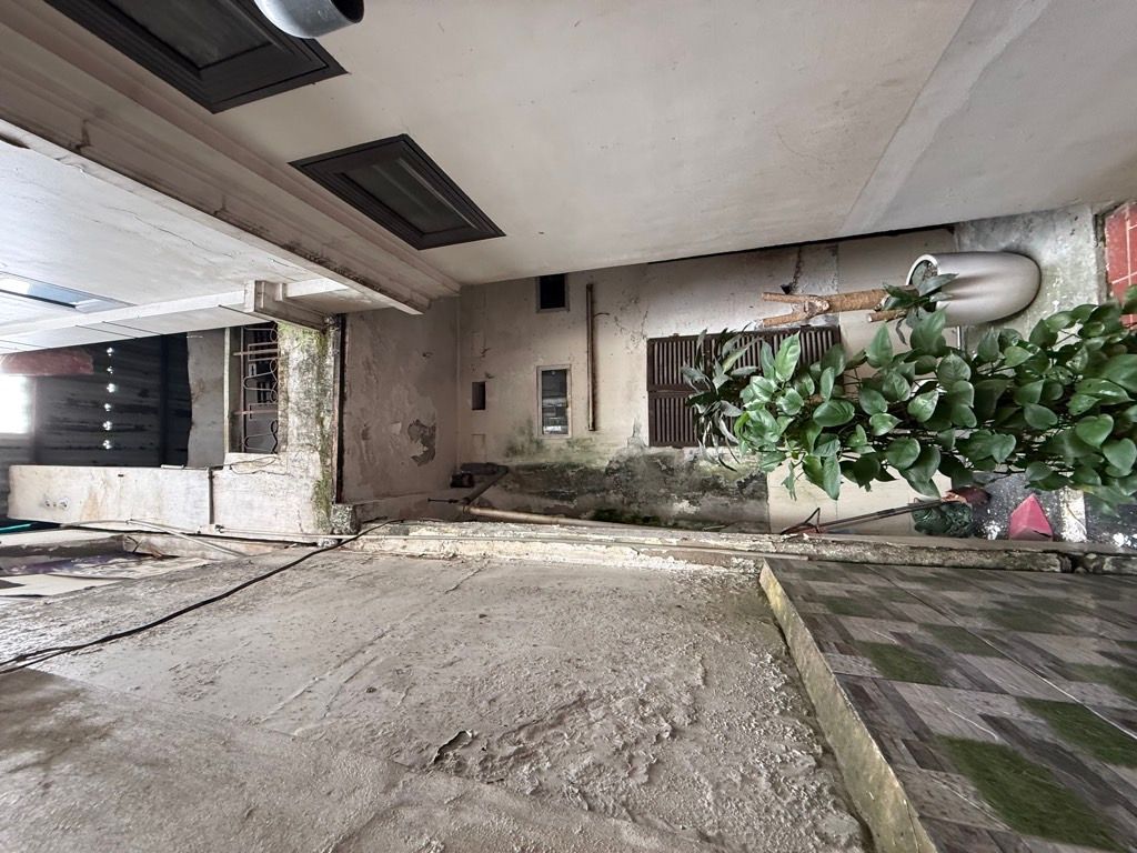 Bán nhà Lê Ngọc Hân - diện tích 50m2 2 tầng - Nhà cũ xác định bán đất - giá 17,5 tỷ