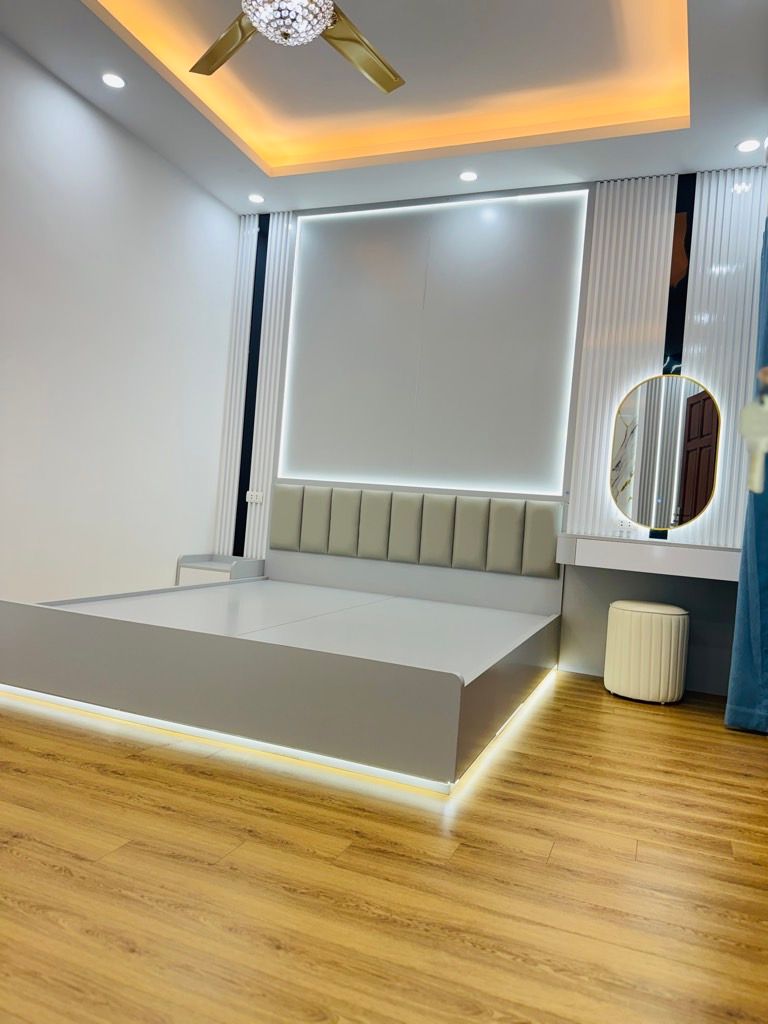 Bán nhà Bùi Xương Trạch - diện tích 31.5m2 5 tầng - ngõ ô tô - giá 8,9 tỷ