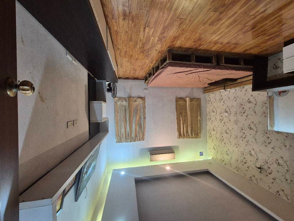 Bán nhà Ngõ Hồ Bãi Cát - diện tích 37m2 4 tầng - Nhà đẹp hiếm có - giá 7,9 tỷ