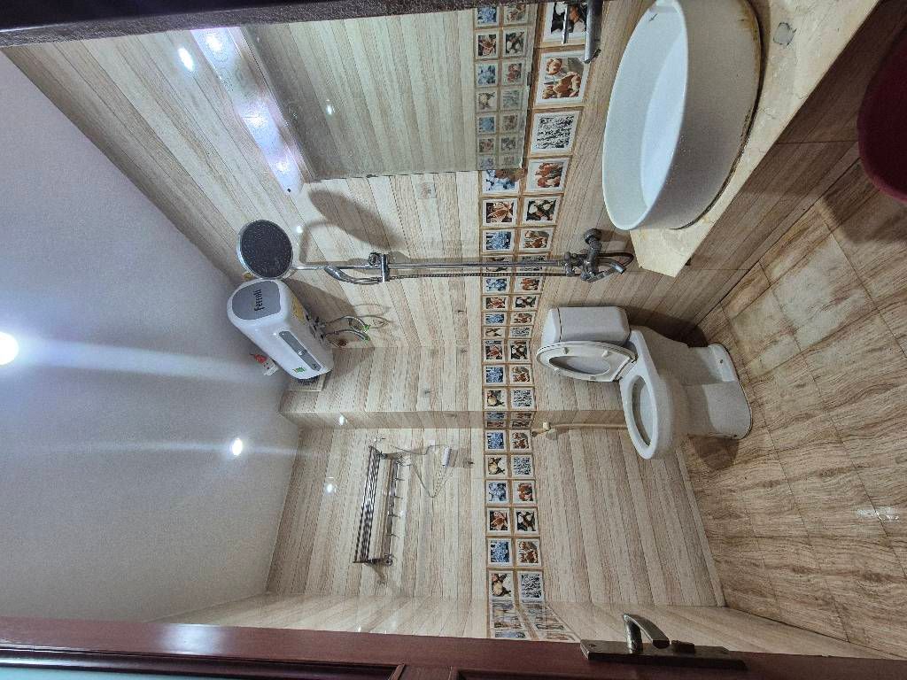 Bán nhà Ngõ Hồ Bãi Cát - diện tích 37m2 4 tầng - Nhà đẹp hiếm có - giá 7,9 tỷ