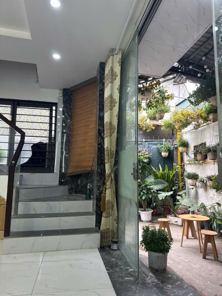 Bán nhà Bùi Xương Trạch - diện tích 40m2 2 tầng - NHÀ KHÔNG SỐ LÔ GÓC - giá 2,2 tỷ