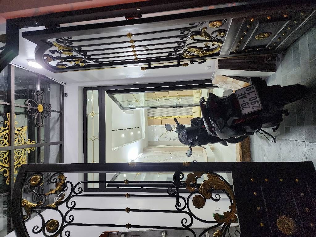 Bán nhà Thanh Nhàn - diện tích 41m2 6 tầng - Nhà xây mới có GPXD - giá 15,6 tỷ