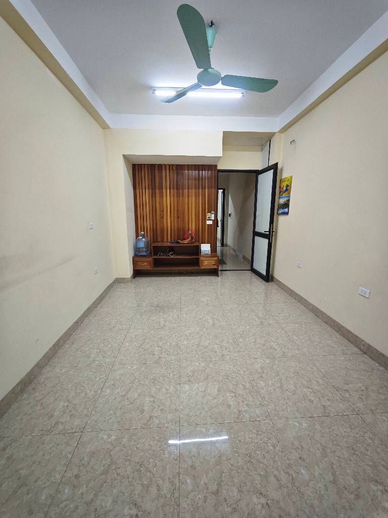 Bán nhà Trường Chinh - diện tích 46.6m2 6 tầng - Mặt ngõ kinh doanh - giá 14,5 tỷ