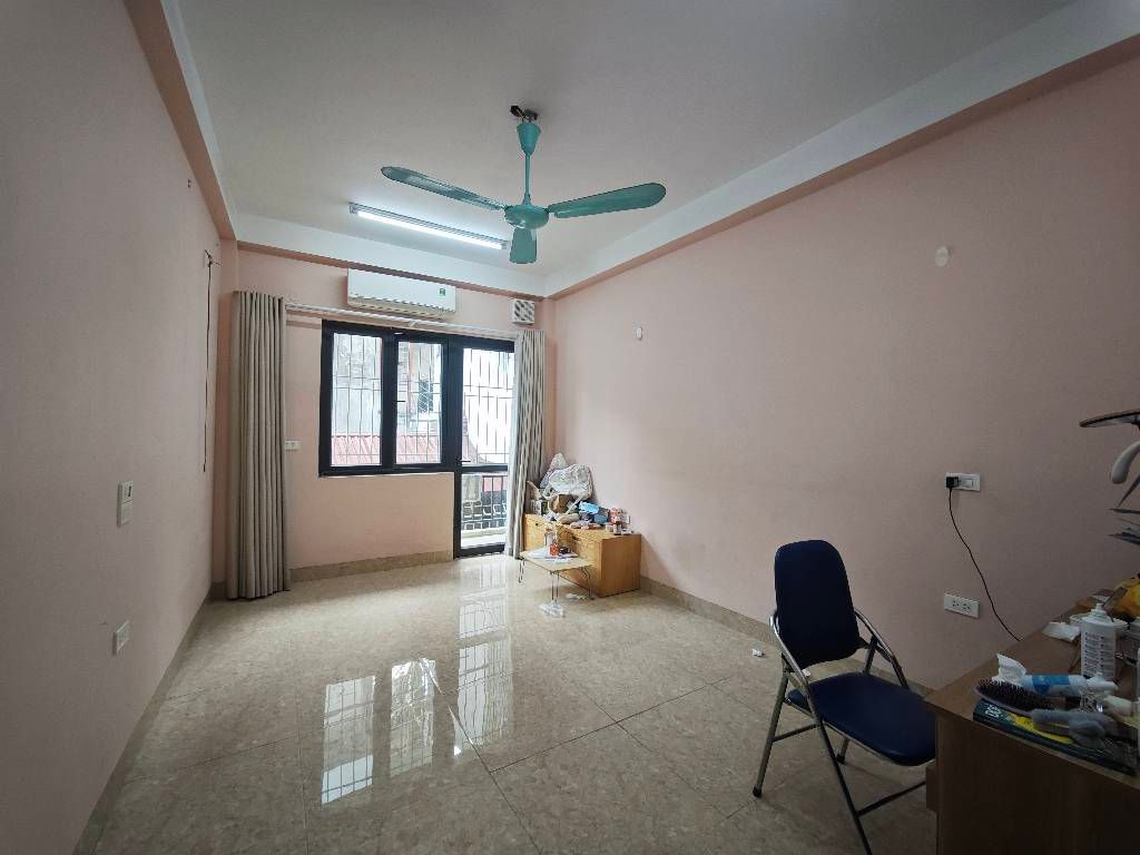 Bán nhà Trường Chinh - diện tích 46.6m2 6 tầng - Mặt ngõ kinh doanh - giá 14,5 tỷ